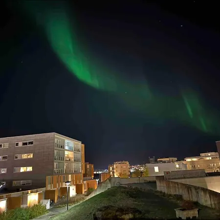 Koselig Leilighet Med Utsikt Appartement